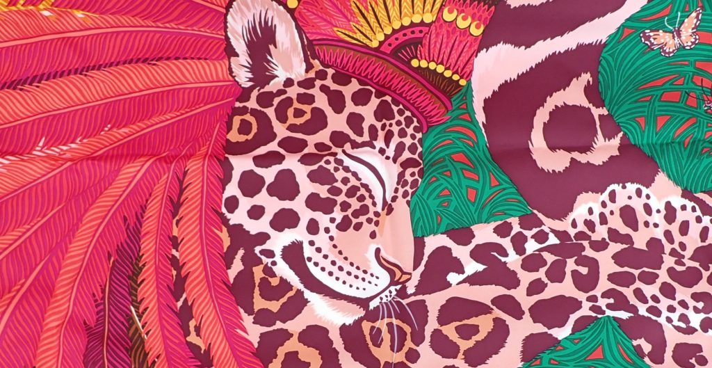 一枚の芸術品として愛されるエルメスのスカーフ 代表作・歴史・買取